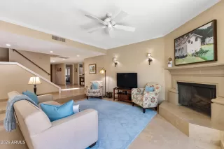 Photo #6: 6989895 Listing