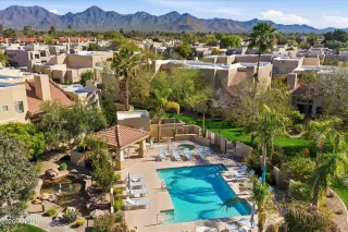 Photo #2: 6989904 Listing