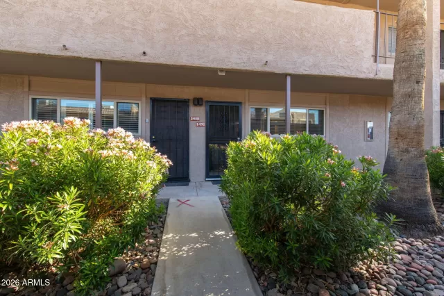 MLS: 6989924 Condo For Sale