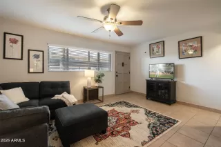 Photo #3: 6989924 Listing