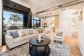 Browse active condo listings in THIRD AVENUE LOFTS