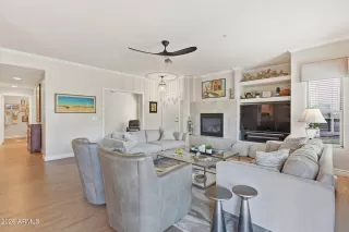 Photo #4: 6990011 Listing