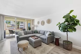 Photo #1: 6990028 Listing