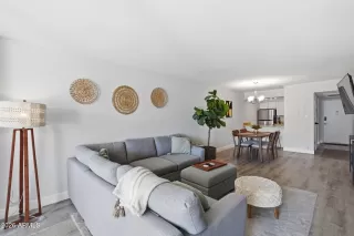 Photo #3: 6990028 Listing