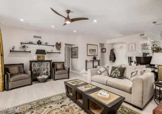 Photo #1: 6990374 Listing