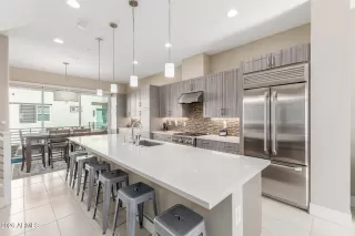 Photo #2: 6990382 Listing 