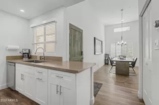 Photo #4: 6990390 Listing 