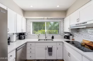 Photo #6: 6990603 Listing 