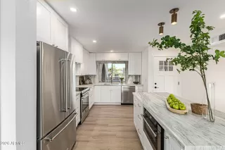 Photo #2: 6990631 Listing