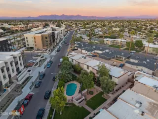 Photo #4: 6990757 Listing