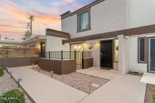 Photo #5: 6990757 Listing