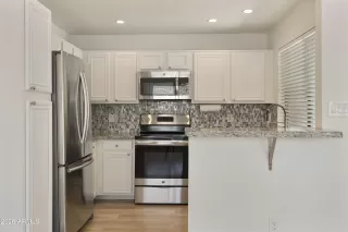 Photo #2: 6990787 Listing 