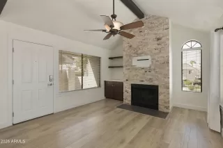 Photo #5: 6990787 Listing 