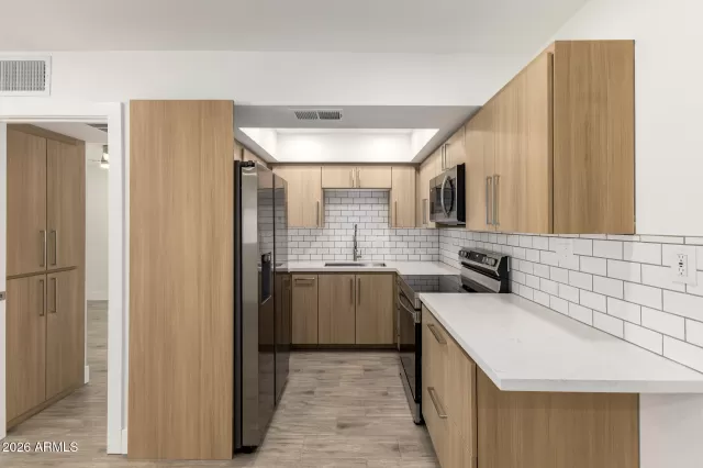 MLS: 6990843 Condo For Sale