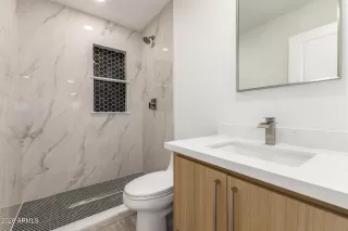 Photo #1: 6990843 Listing 