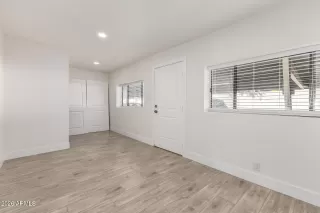 Photo #5: 6990843 Listing 