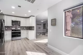 Photo #6: 6990862 Listing