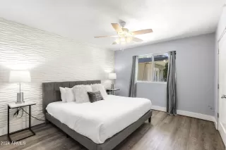 Photo #5: 6990886 Listing