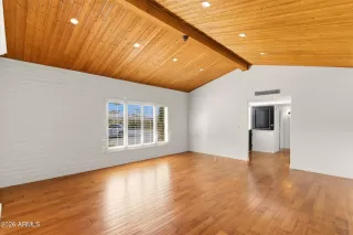 Photo #1: 6991176 Listing