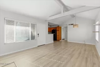 Photo #1: 6991207 Listing 