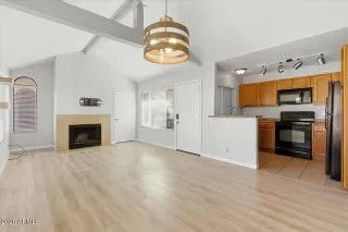 Photo #3: 6991207 Listing 