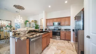 Photo #2: 6991326 Listing 