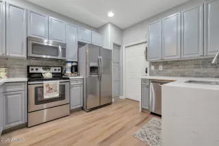 You might also be interested in SCOTTSDALE ABRIVADO