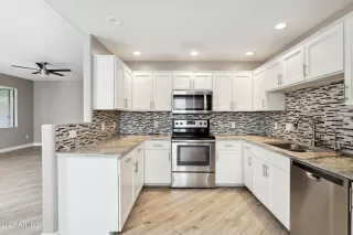 Photo #6: 6991423 Listing