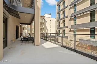 Photo #4: 6991588 Listing