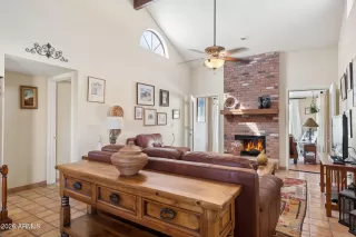 Photo #3: 6991613 Listing 