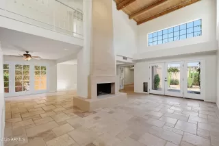 Photo #2: 6991986 Listing 