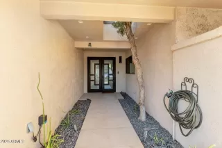 Photo #5: 6991989 Listing 