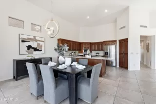 Photo #6: 6992144 Listing 