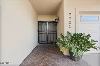 Photo #2: 6992293 Listing