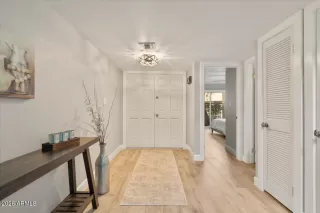 Photo #6: 6992293 Listing