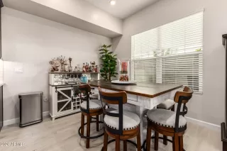 Photo #6: 6992346 Listing 