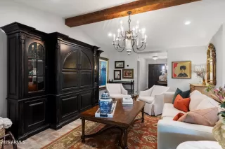 Photo #6: 6992368 Listing 