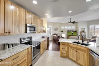 Photo #4: 6992396 Listing 