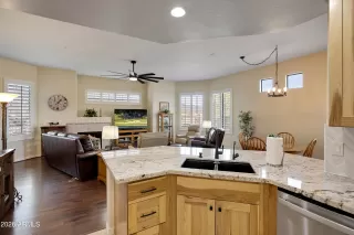 Photo #5: 6992396 Listing 