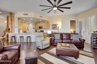 Photo #6: 6992396 Listing 