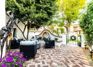 Photo #2: 6992419 Listing 