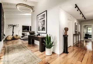 Photo #5: 6992419 Listing 