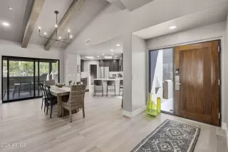 Photo #5: 6992556 Listing