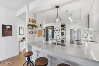 Photo #4: 6992594 Listing 