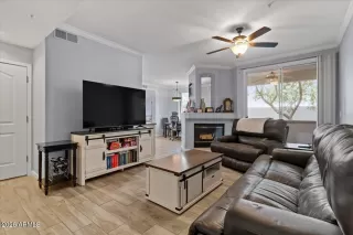 Photo #5: 6992665 Listing