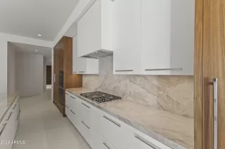 Photo #5: 6992681 Listing 