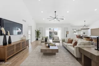 Photo #6: 6992769 Listing 