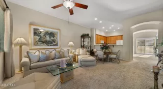 Photo #6: 6992829 Listing 