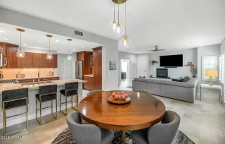 Photo #1: 6992857 Listing 