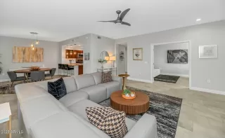 Photo #3: 6992857 Listing 